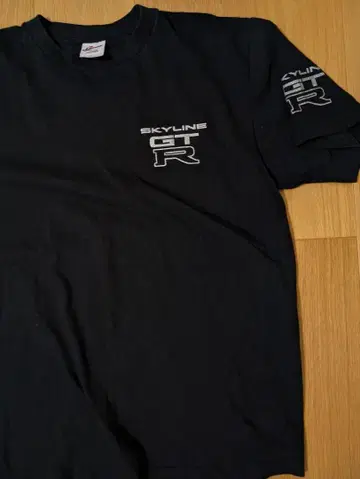 컨디션 최상 닛산 스카이라인 GTR 티셔츠 L 사이즈 글자 실버