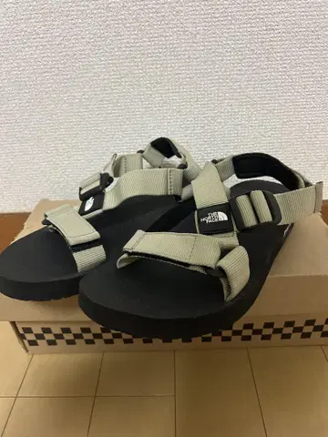 The North Face 스포츠 샌들 베이지