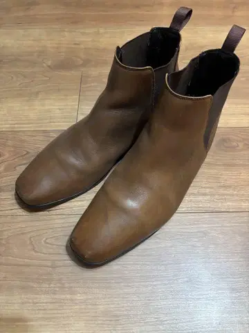 Clarks 사이드 고어 부츠 밑창 교환 완료