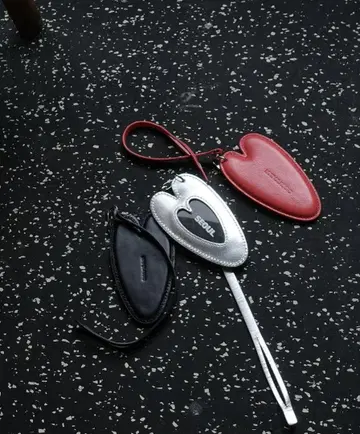 LOW CLASSIC HEART SEOUL KEY-RING 블랙