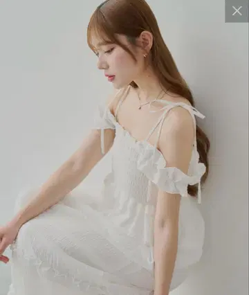 Chico 프릴 디자인 베어 원피스