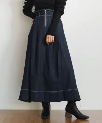LADYMADE 사이드 플리츠 데님 스커트