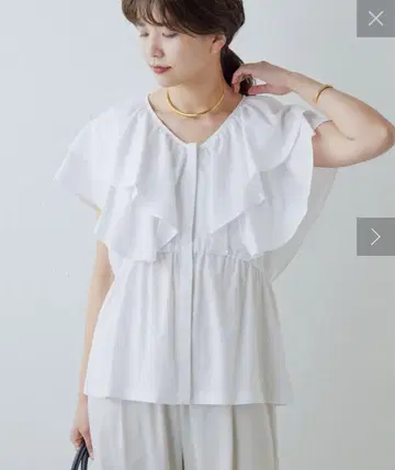 GALLARDAGALANTE 개럴개런트 프릴 블라우스