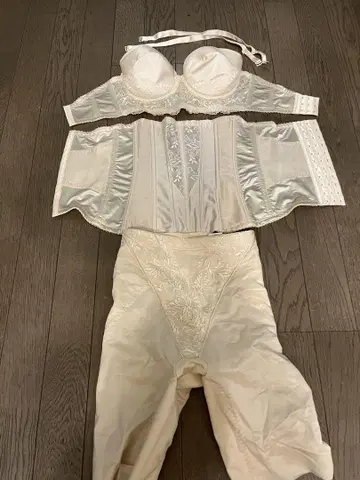 ARLUIS DRESS 브라이덜 이너