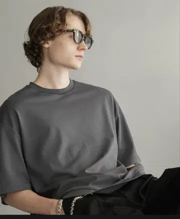CTHY LUXURY MATERIAL LOOSE-FIT H/S TEE