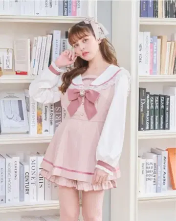 LISLISA 세일러 카라 셋업 리즈리사