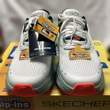 SKECHERS SLIP-INS 스니커즈 화이트/블랙