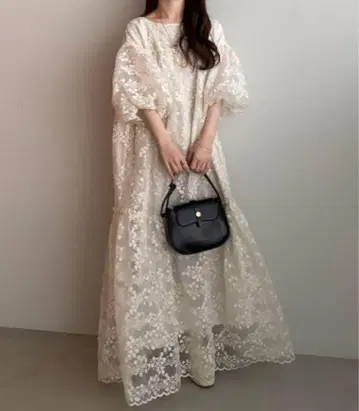 뒷부분 리본 꽃 자카드 드레스 아이보리