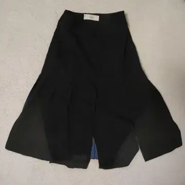 CYCLAS 블랙스 스커트