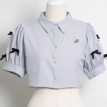 pium 미니 리본 퍼프 슬리브 블라우스