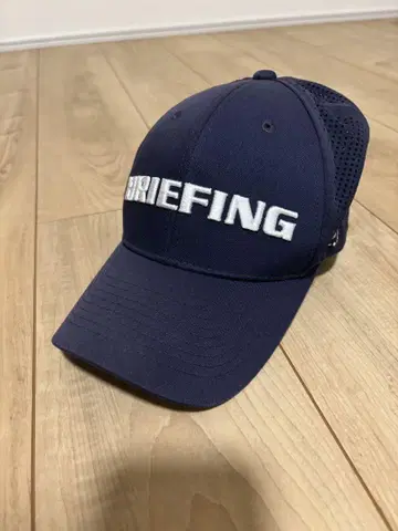 BRIEFING 메쉬 캡 네이비