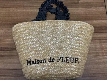 Maison de FLEUR 프릴 핸드 깅엄 바스켓백