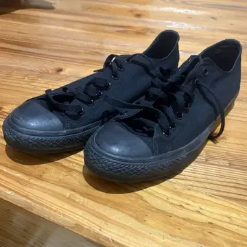 CONVERSE 블랙 로우컷 스니커즈