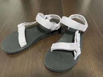 미사용 새상품 Teva 스포츠 샌들 25cm 라벤더 25
