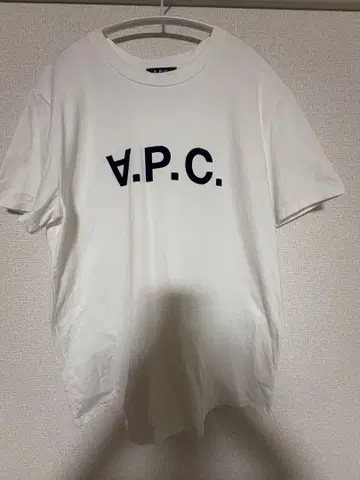 APC 티셔츠