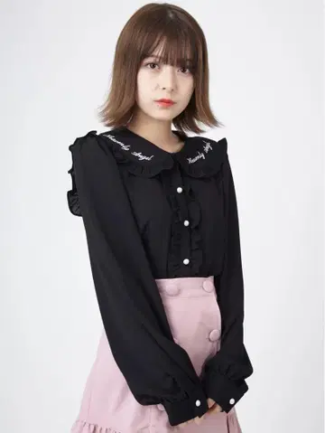 앙크루즈 프릴 블랙 셔츠