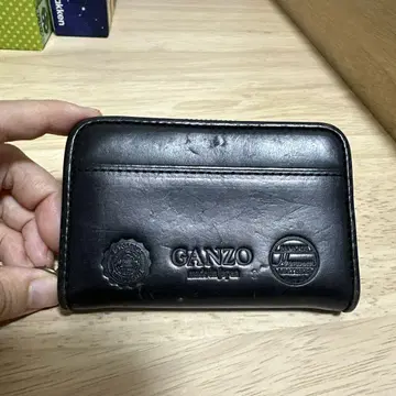 GANZO 블랙 가죽 코인 케이스