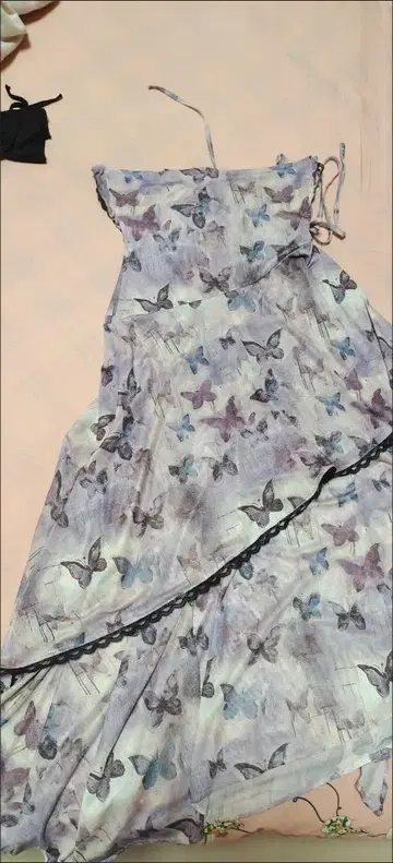 나비 프린트 슬리브리스 원피스 연보라