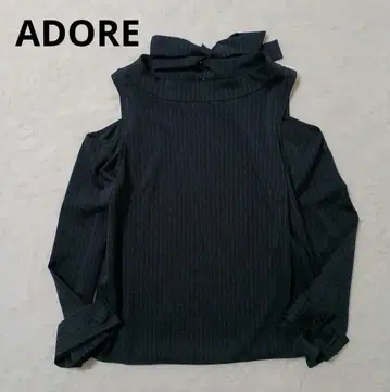ADORE 어도어 컷 숄더 블라우스 리본 오프숄더 네이비