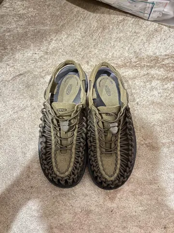 KEEN 아웃도어 샌들 27cm 올리브