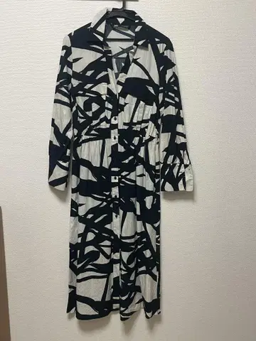 ZARA 추상 패턴 긴팔 롱 원피스