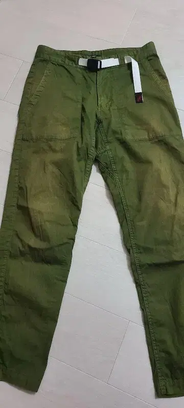 그라미치 어반 리서치 별주 카키 팬츠