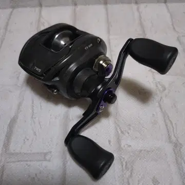 다이와 T3 MX 1016XHL-TW 8.1:1 왼쪽