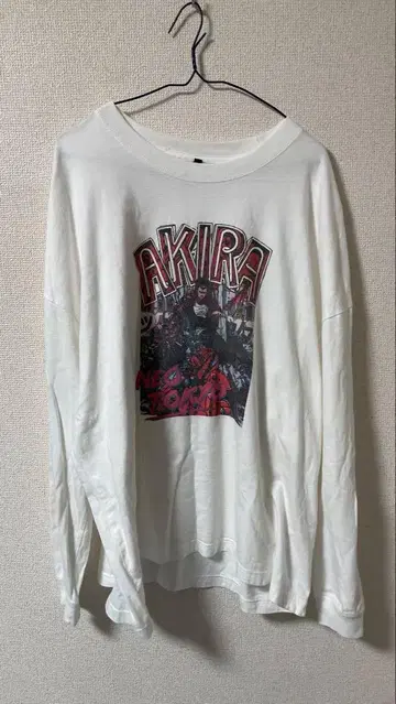 AKIRA 그래픽 프린트 롱T 사이즈 XL