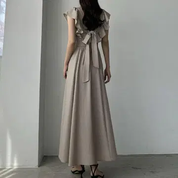 Louere 린넨 혼방 백 리본 프릴 원피스