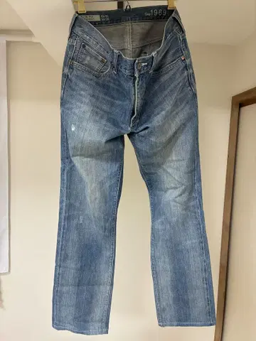 GAP 1969 라이트 블루 스트레이트 데님 팬츠