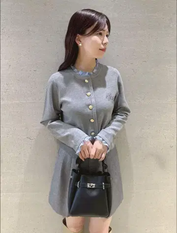 CELFORD 벨트 디자인 프릴 원 핸들 백 블랙