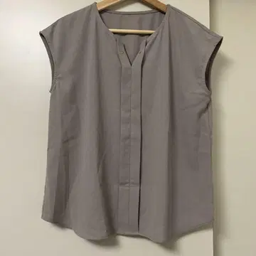 미사용 새상품 N 내추럴 뷰티 베이직 프렌치 슬리브 블라우스 M