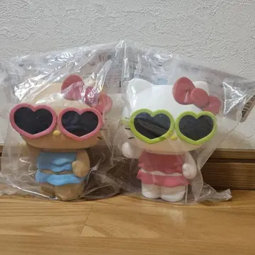 산리오 캐릭터즈 헬로키티 피규어 2종 세트