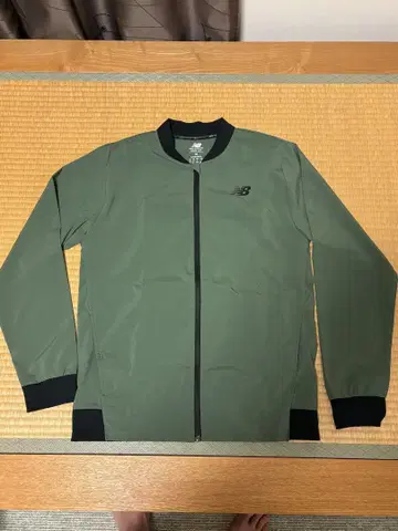 New Balance L 사이즈 자켓 올리브 그린