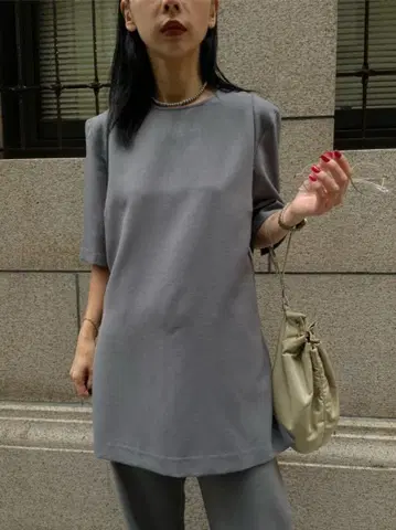 Ameri UNWIND CONSTRUCTION SHOULDER TOP