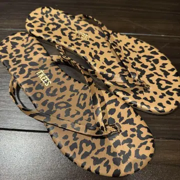 티키즈 TKEES 플랫 샌들 사이즈 7 38 레오파드 24cm