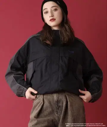 지나시스 리복 블랙 마운틴 후드티