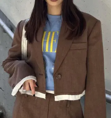 SLY 브라운 테일러드 자켓 크롭 기장