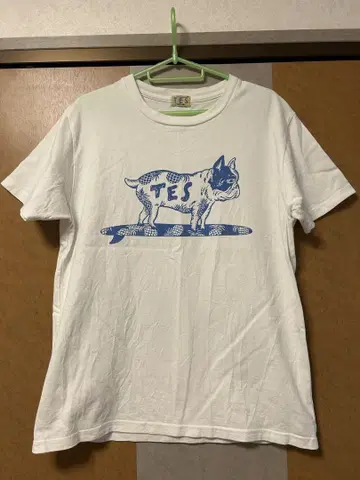 TES PINE BUHI 티셔츠 화이트 M