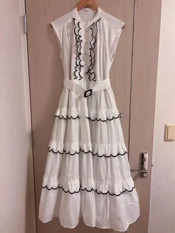 한 번만 착용 에스테라케 Bonnie Scallop Long Dress