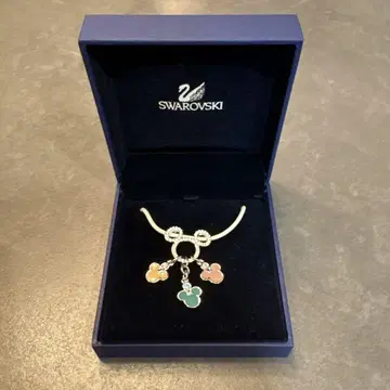 SWAROVSKI 미키 모양 목걸이