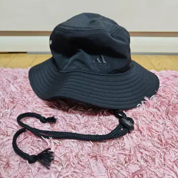 아디다스 로고 자수 사파리 햇 에어로 레이디 버킷 햇