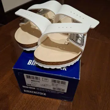 버켄스탁 애리조나 화이트 샌들