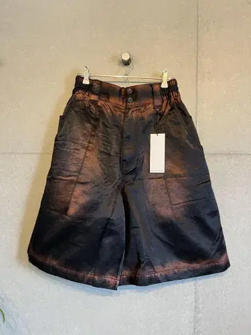 미사용 새상품 sublations SHORT PANTS