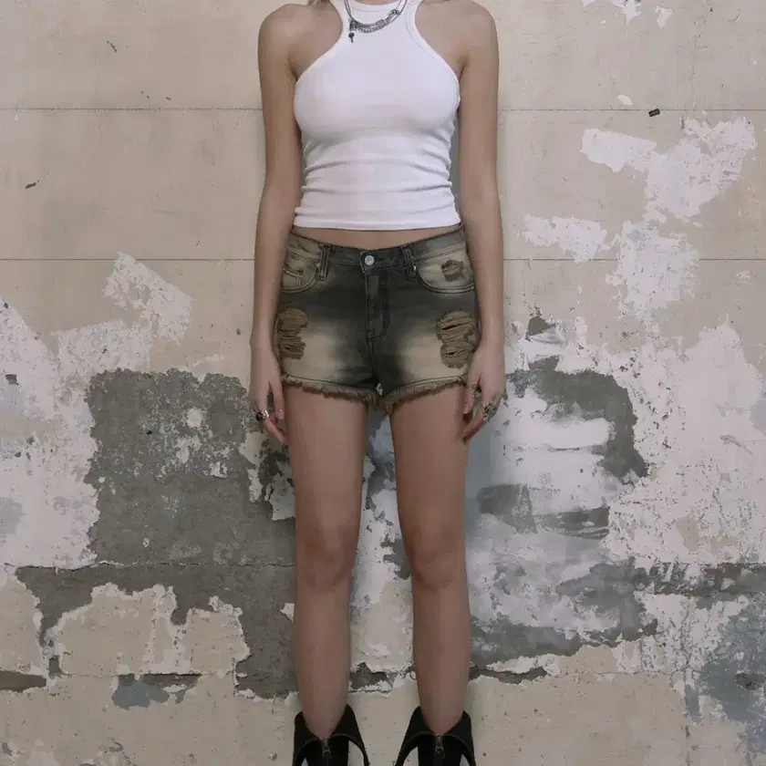【BOHEMIAN SEOUL】BOHEMSEO 24VER. DAMAGE WASHING SHORTS BOHEMIAN SEOUL | 보헤미안서울 Bohemian Seoul Damage Washing