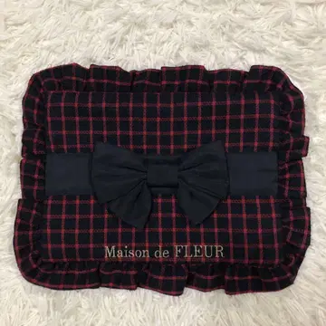 Maison de FLEUR 체크 프릴 리본 플랫 파우치