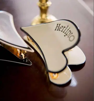 herlipto Bicolor Heart Hair Clip