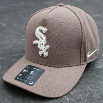 해외 모델 나이키 MLB 화이트 삭스 스냅백 캡 얕은