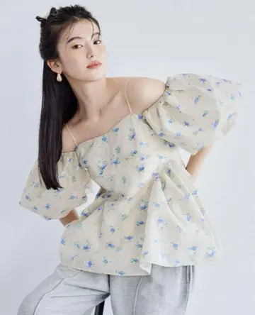 LILY BROWN 3way 시어 자카드 페플럼 블라우스 FLOWER