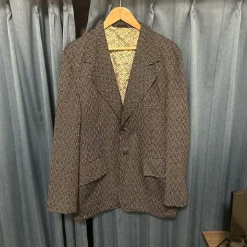 브라운 계열 더블 니트 테일러드 자켓